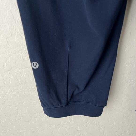 Lululemon rejuvenate crop jogger navy blue 6 - Picture 8 of 10